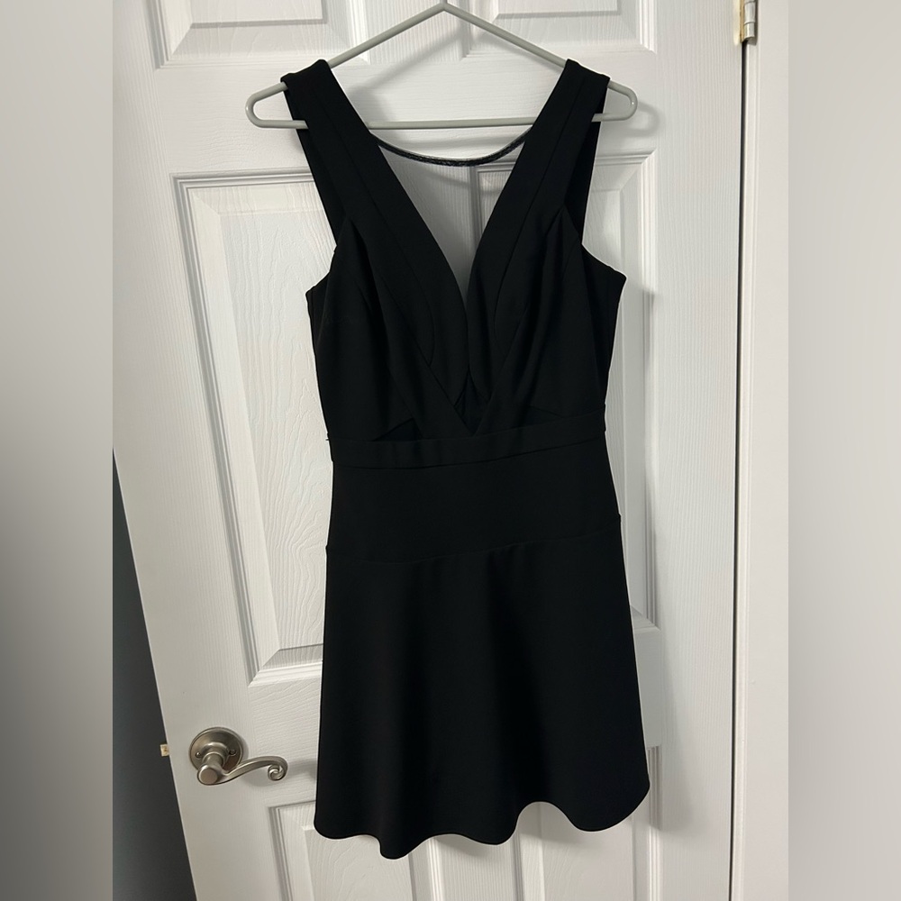 Le Chateau Elegant Black Sleeveless Dress